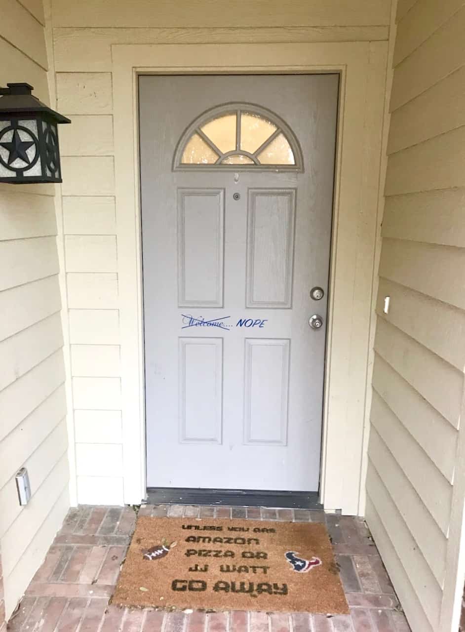 Colors, wreathes, benches, hooks, shoes...What's going on with the Shane sister's front doors and entryways? Are they Pinterest Perfect? You'll have to keep reading to find out! | We Three Shanes