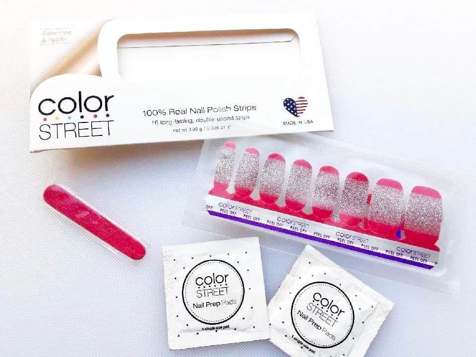 Nail polish strips aren't really a fresh idea but Color Street nails are one of the newer forms to appear on the market. People are raving about these stylish, 100% nail polish strips so I thought I'd share my review as a non-seller. | We Three Shanes