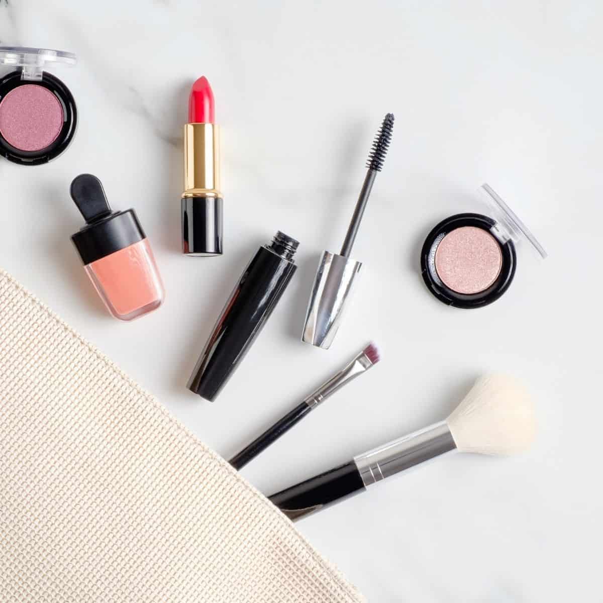 How to Downsize Makeup to Just the Essentials