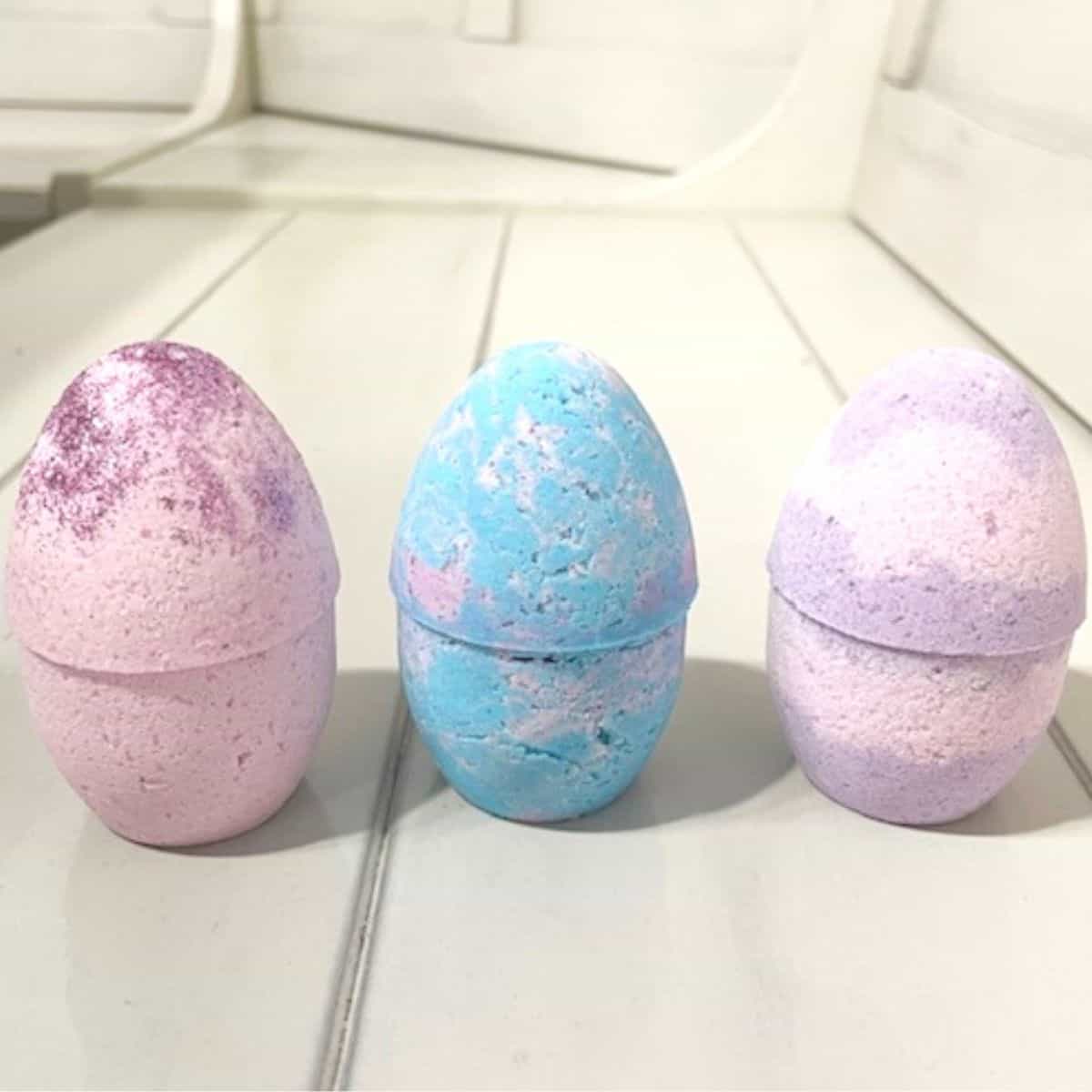 Homemade Easter Egg Bath Bombs for kids