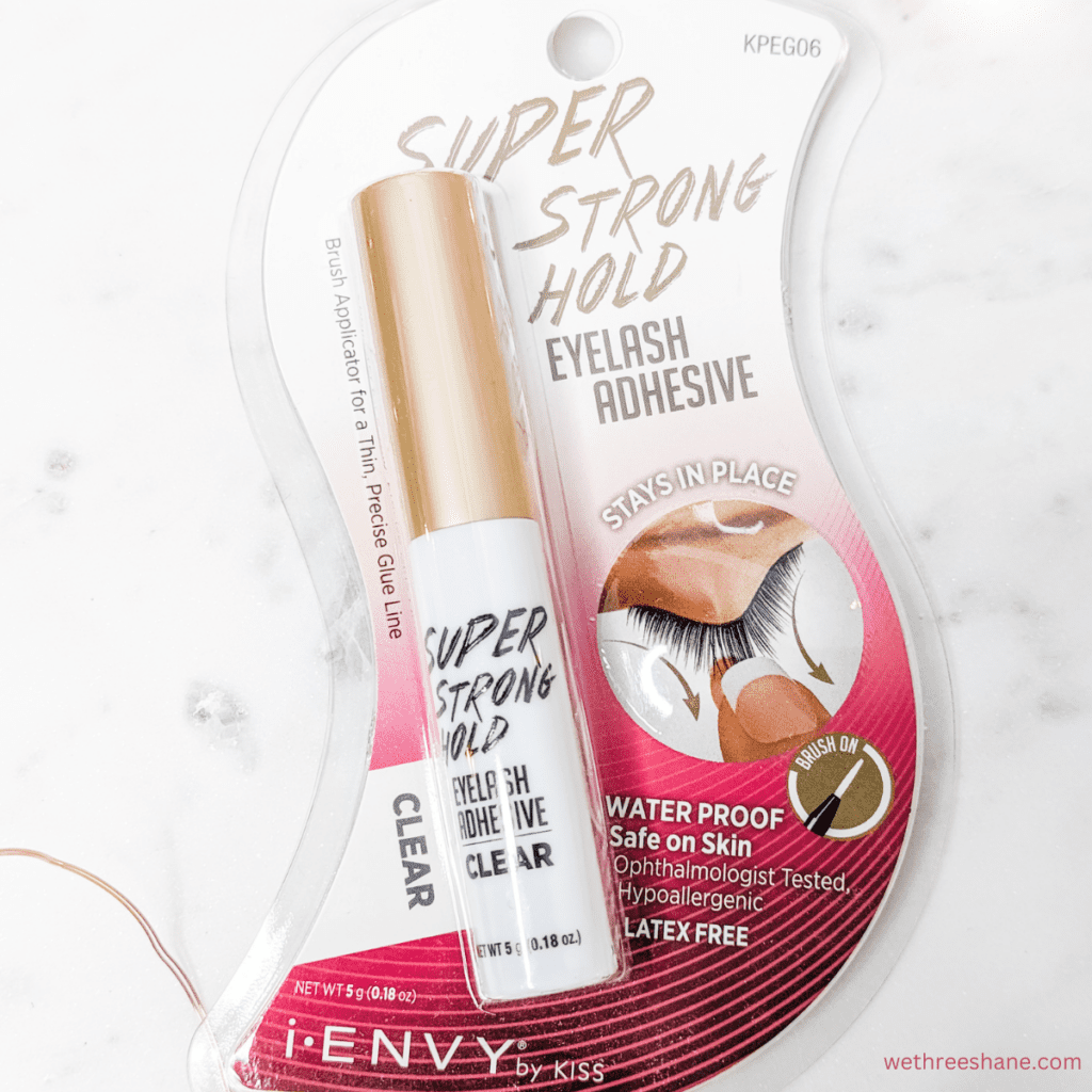 Super Strong Hold eyelash glue